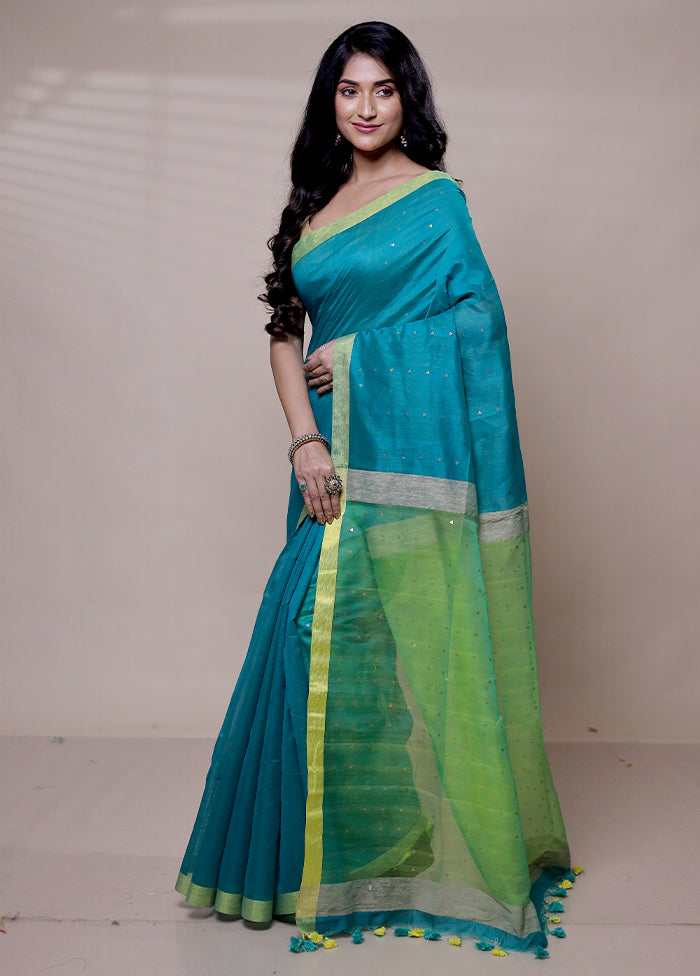 Blue Matka Silk Saree With Blouse Piece