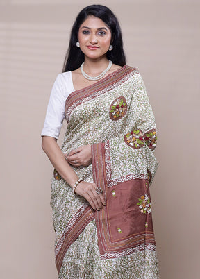 Cream Printed Pure Silk Saree Without Blouse Piece