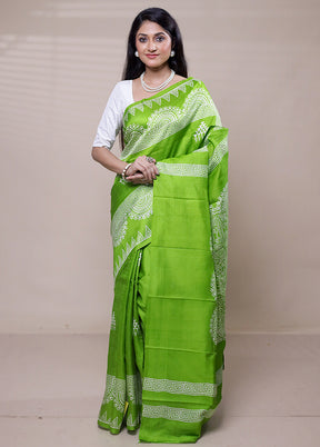 Green Printed Pure Silk Saree Without Blouse Piece