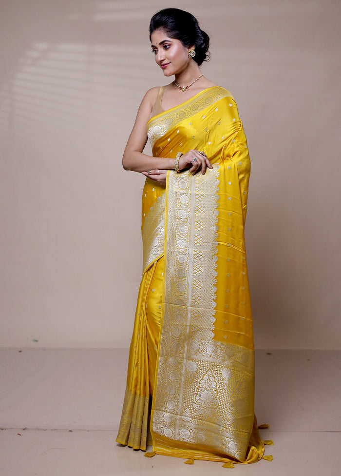 Yellow Handloom Pure Georgette Saree With Blouse Piece