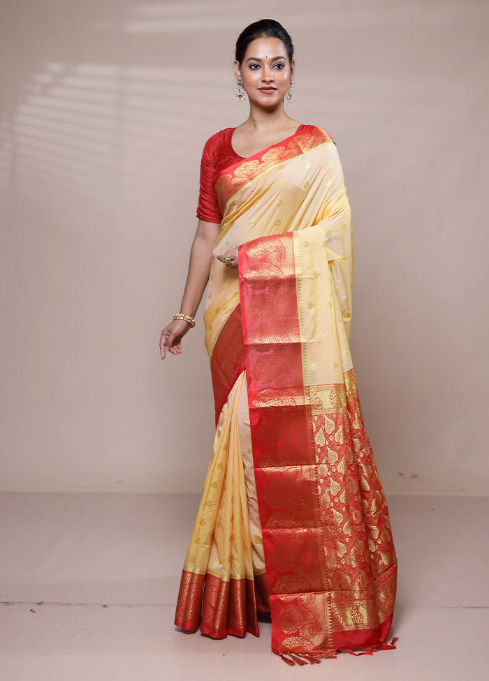 Yellow Kanjivaram Silk Saree With Blouse Piece