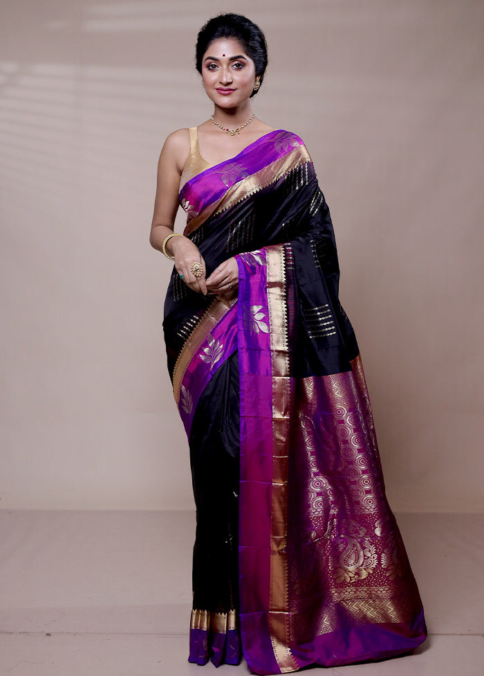 Black Handloom Kanjivaram Pure Silk Saree With Blouse Piece