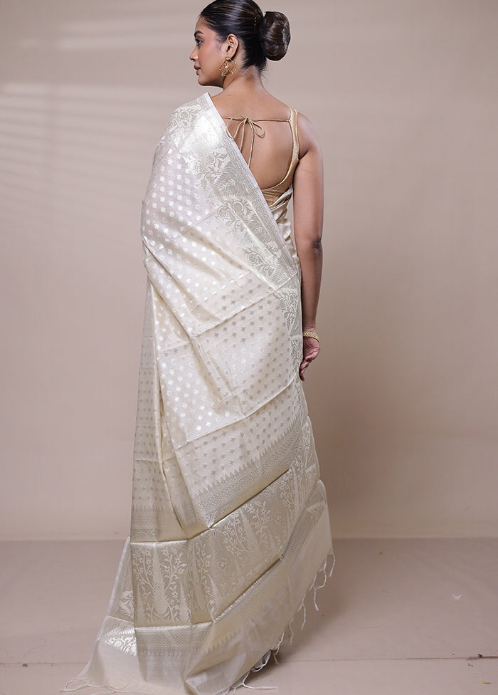 White Kora Silk Saree With Blouse Piece