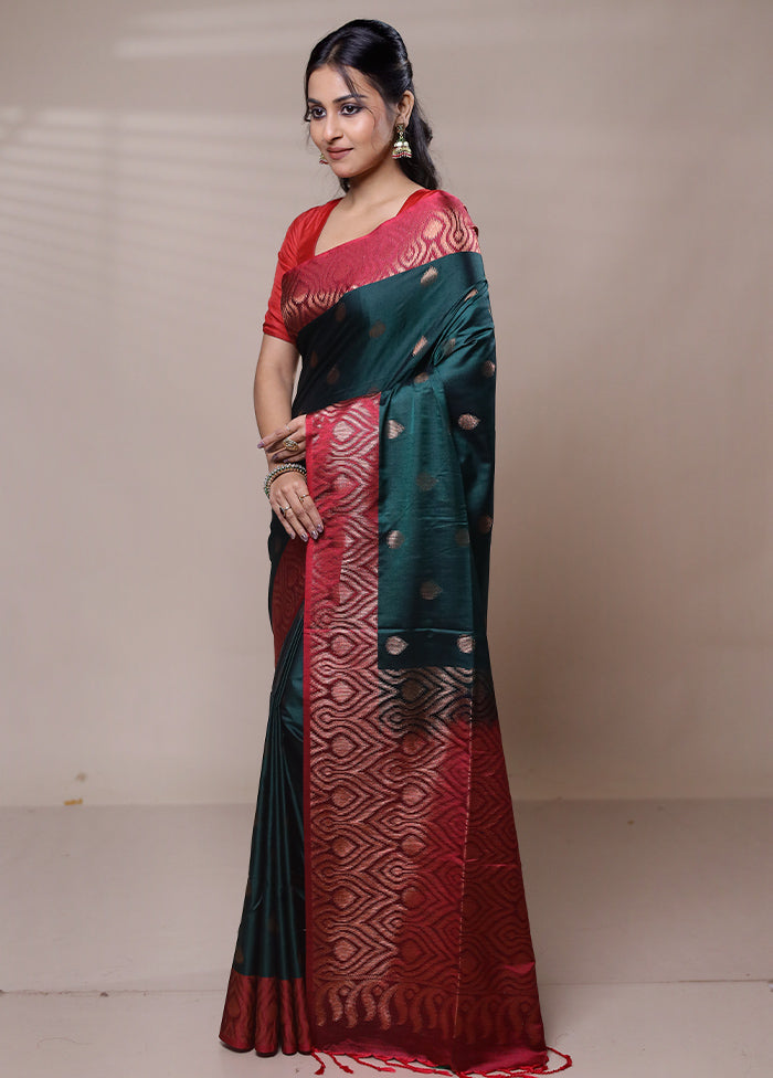 Green Dupion Silk Saree With Blouse Piece