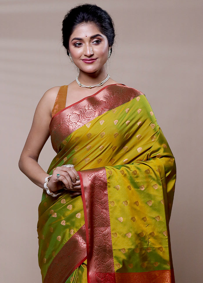 Green Kanjivaram Silk Saree With Blouse Piece