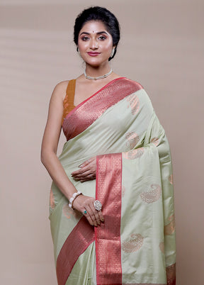 Green Kanjivaram Silk Saree With Blouse Piece