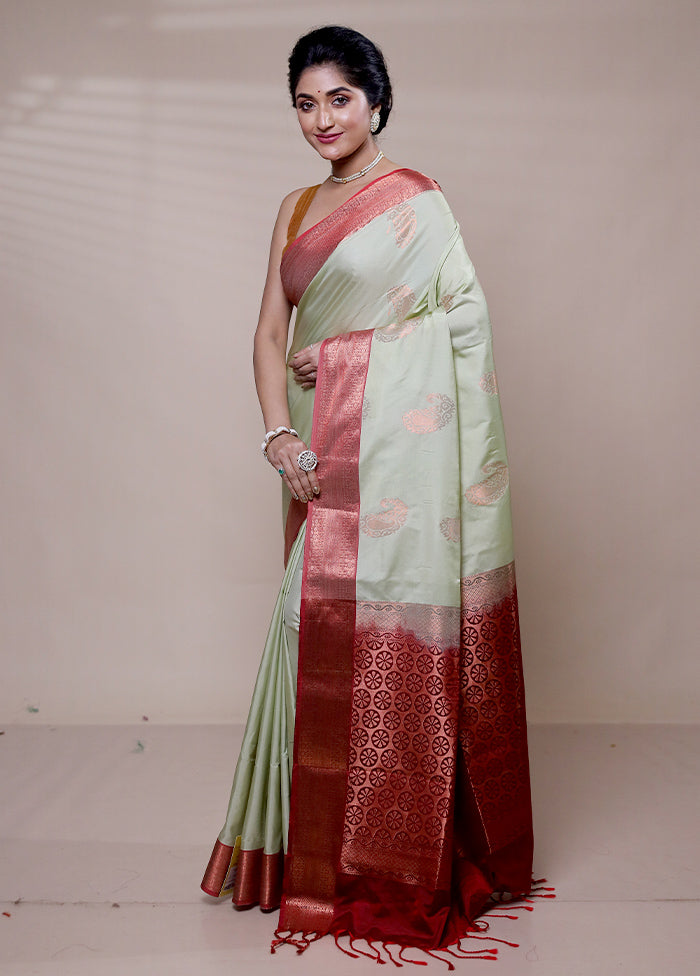 Green Kanjivaram Silk Saree With Blouse Piece