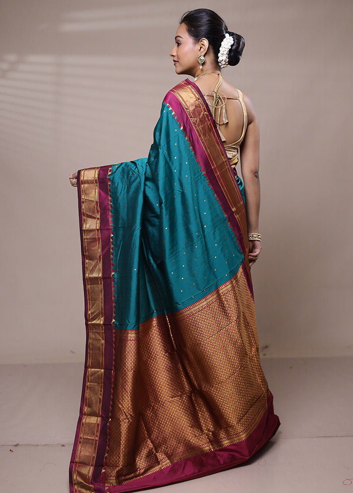 Green Kanjivaram Silk Saree With Blouse Piece