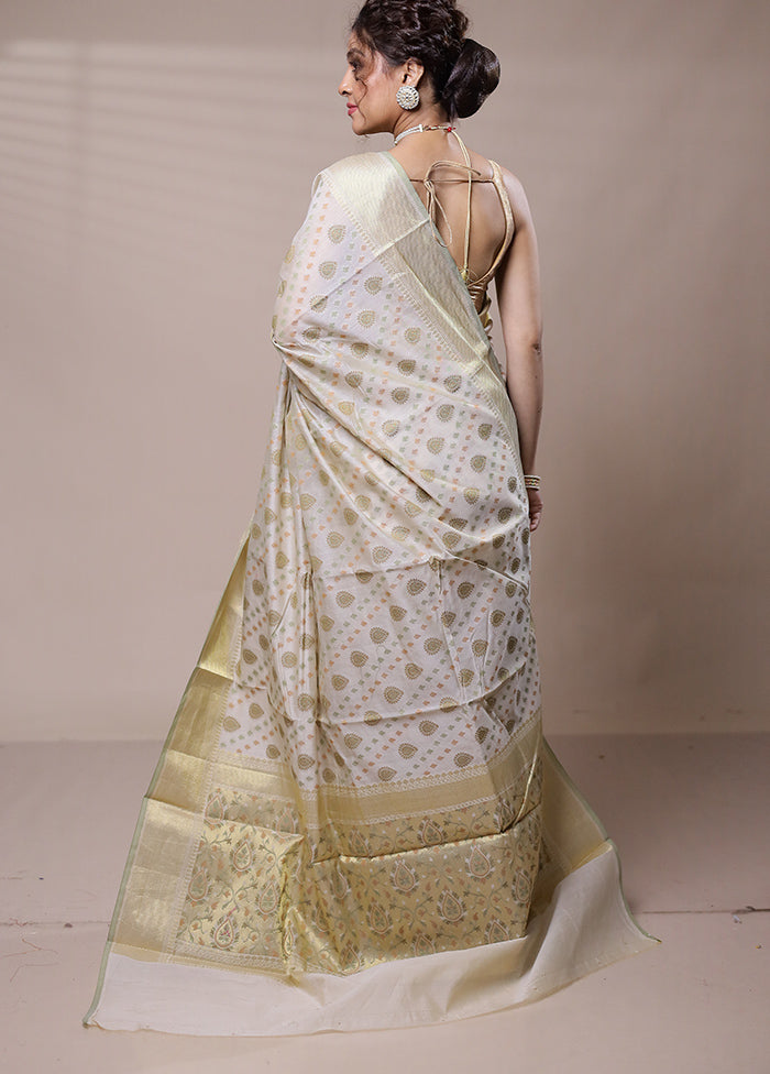 White Cotton Saree With Blouse Piece