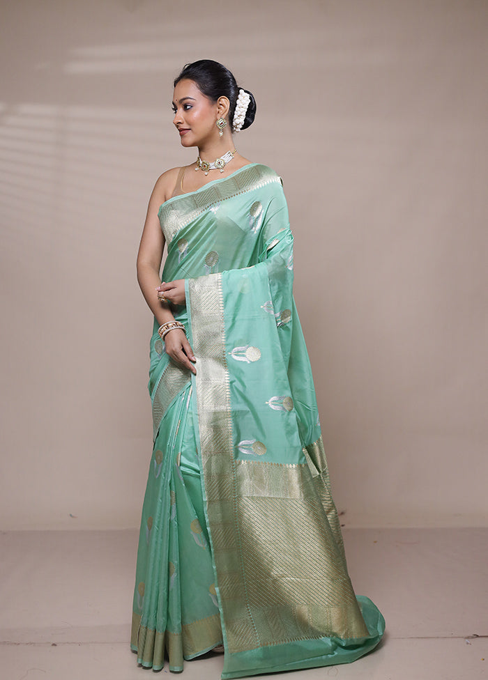 Green Dupion Silk Saree With Blouse Piece