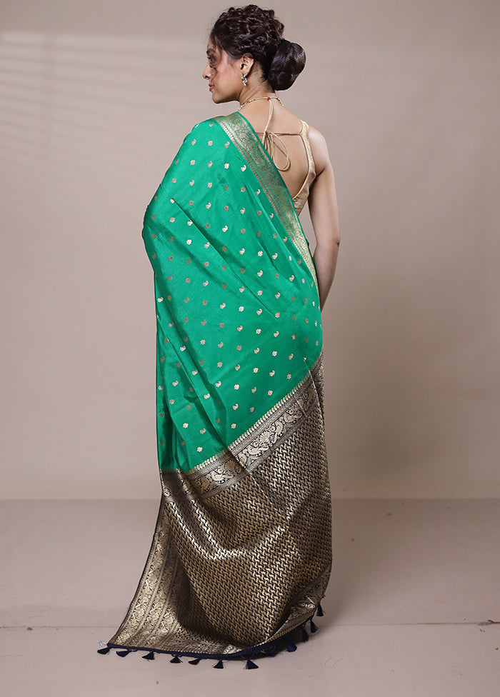 Green Dupion Silk Saree With Blouse Piece