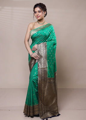 Green Dupion Silk Saree With Blouse Piece