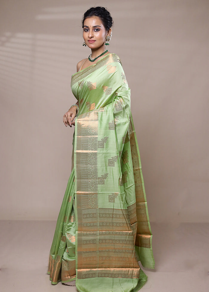 Green Dupion Silk Saree With Blouse Piece