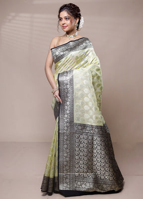 Green Organza Saree With Blouse Piece