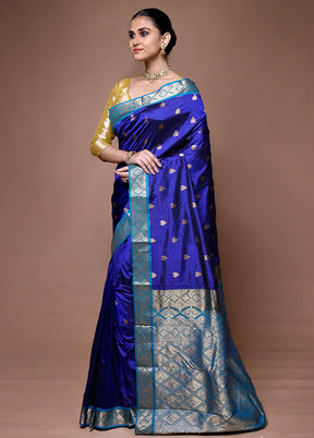 Blue Handloom Kanjivaram Pure Silk Saree With Blouse Piece