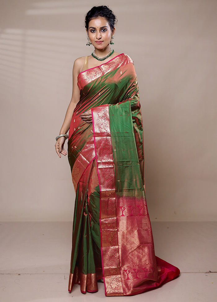 Green Handloom Kanjivaram Pure Silk Saree With Blouse Piece