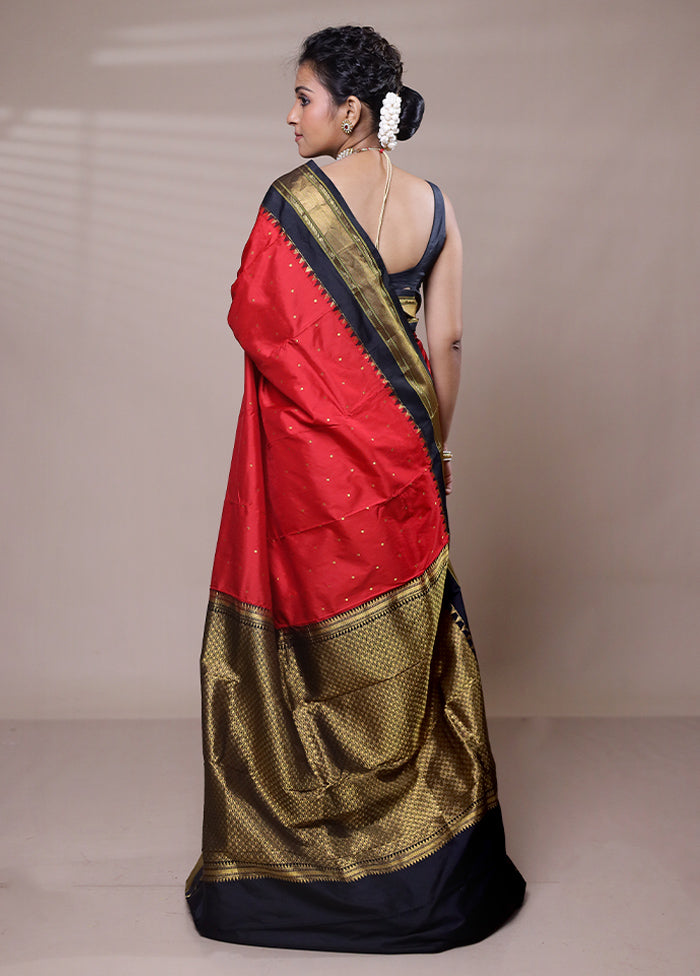 Red Kanjivaram Silk Saree With Blouse Piece