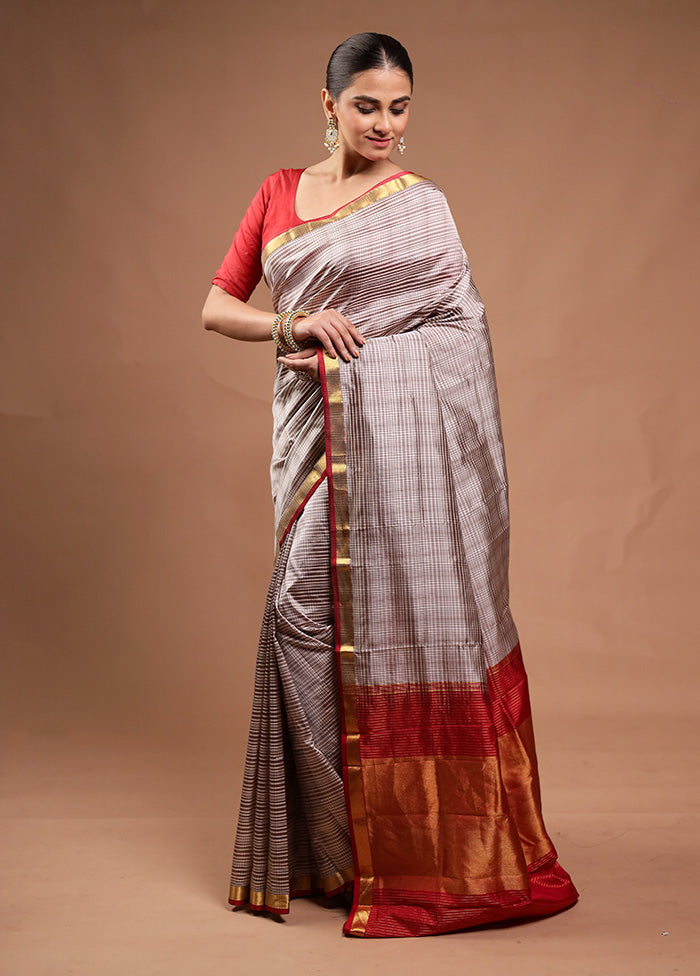 Grey Handloom Kanjivaram Pure Silk Saree With Blouse Piece