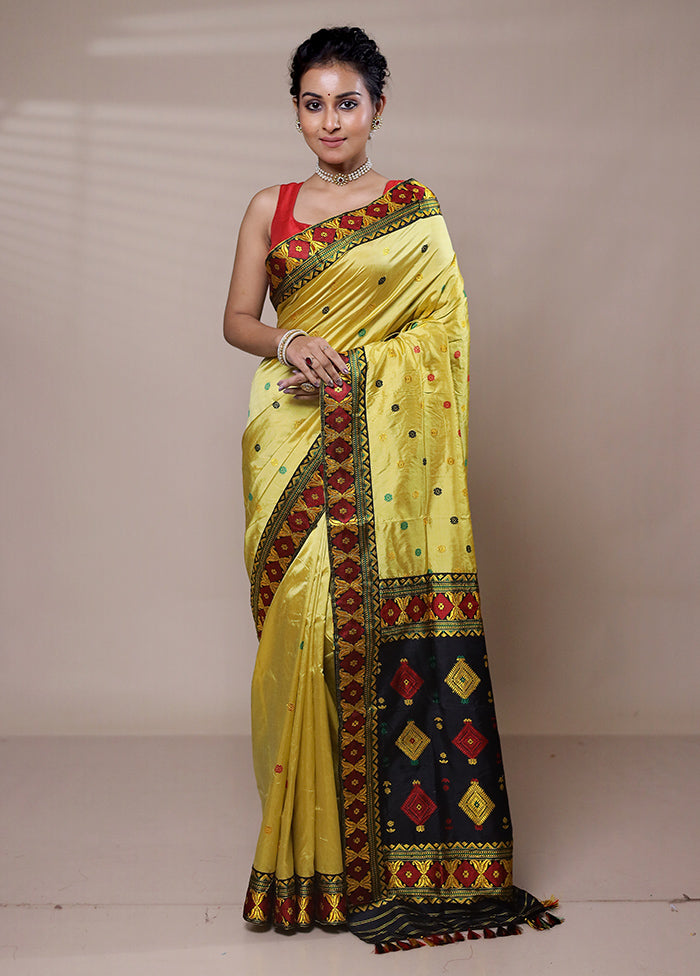 Yellow Handloom Assam Pure Silk Saree With Blouse Piece