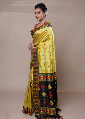 Yellow Handloom Assam Pure Silk Saree With Blouse Piece