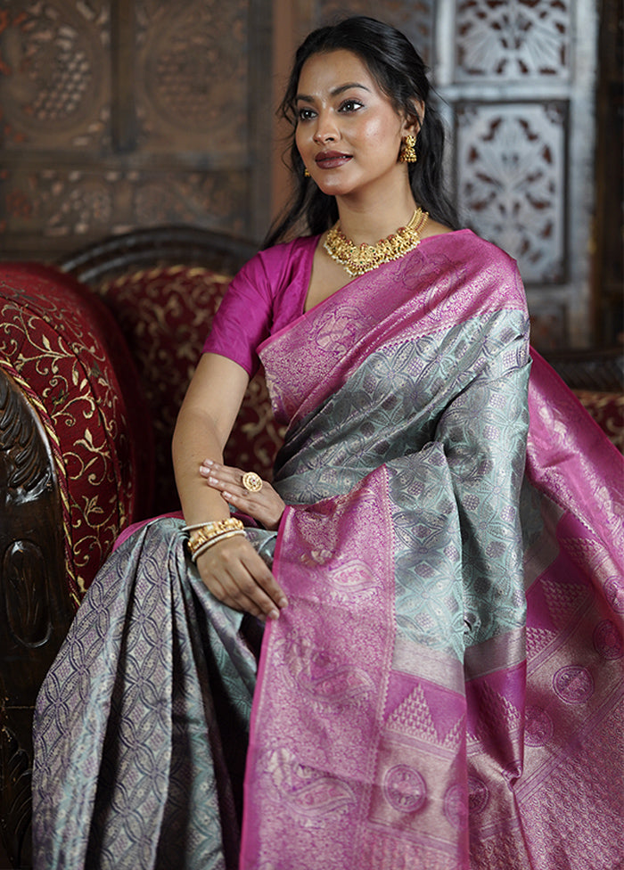 Grey Handloom Kanchipuram Pure Silk Saree With Blouse Piece