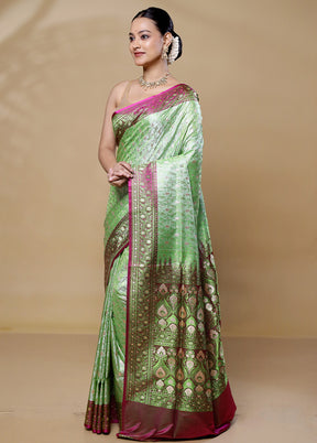 Green Tanchoi Silk Saree With Blouse Piece