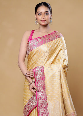 Yellow Handloom Banarasi Pure Silk Saree With Blouse Piece