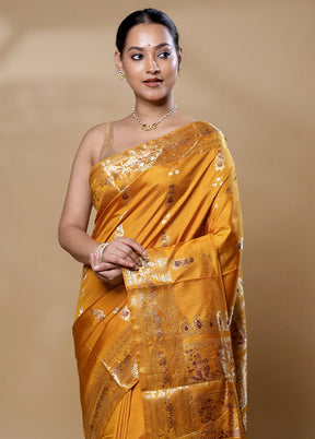 Yellow Handloom Baluchari Pure Silk Saree With Blouse Piece