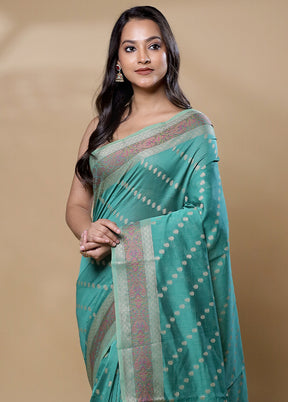 Green Cotton Saree With Blouse Piece