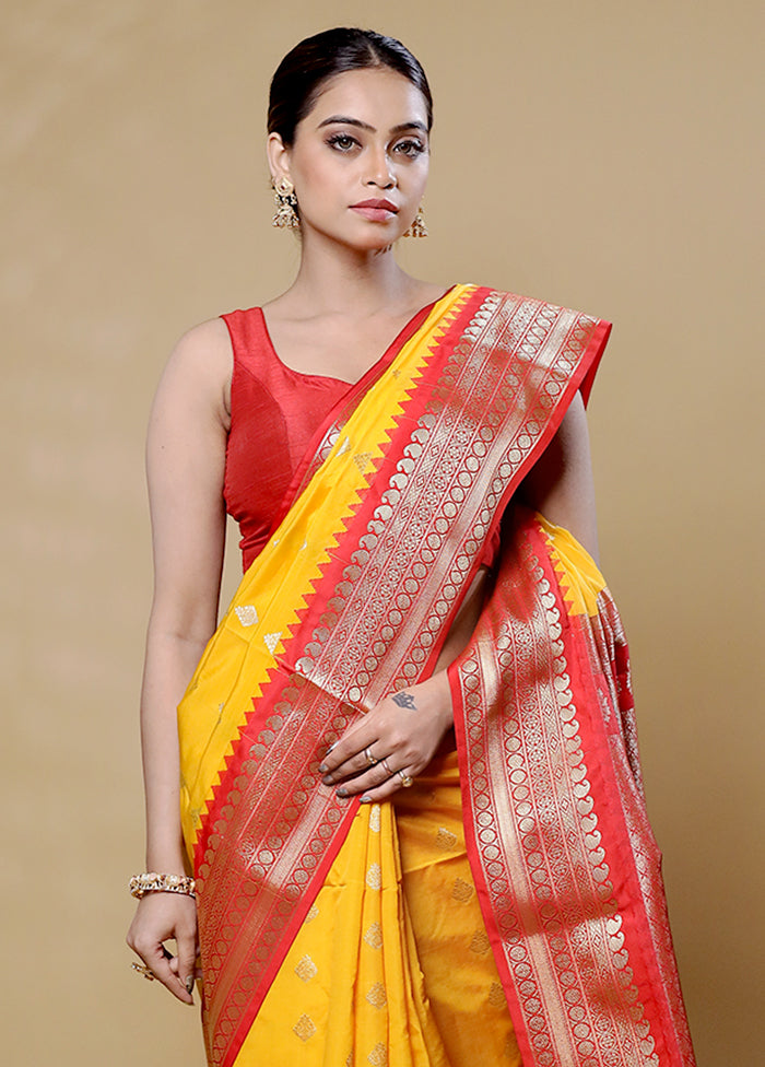 Yellow Kanjivaram Silk Saree With Blouse Piece