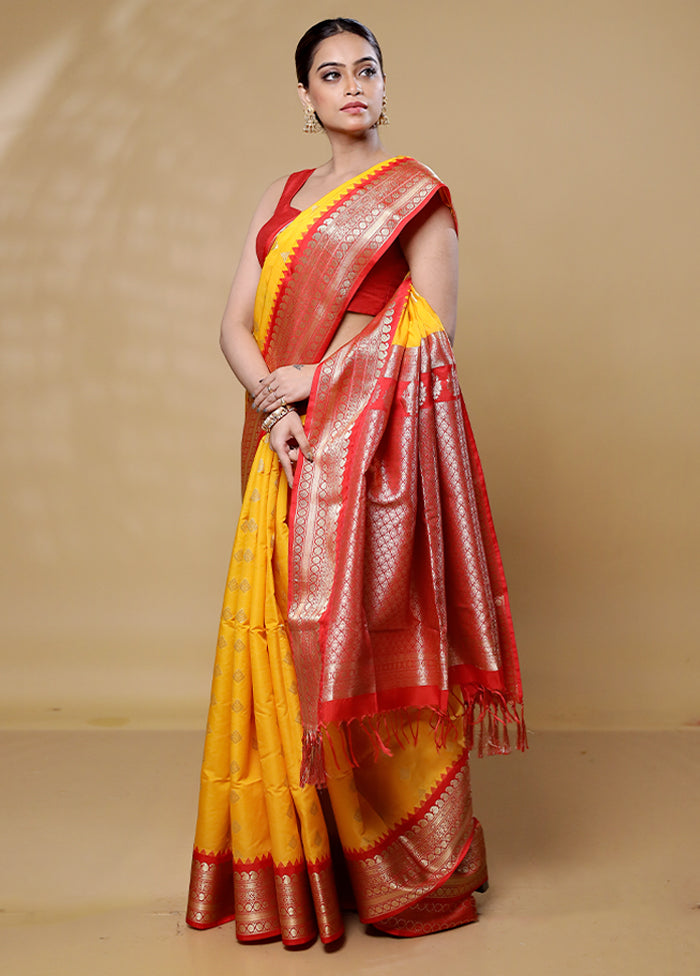 Yellow Kanjivaram Silk Saree With Blouse Piece