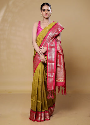 Green Kanjivaram Silk Saree With Blouse Piece