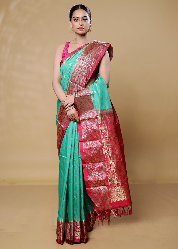 Green Kanjivaram Silk Saree With Blouse Piece