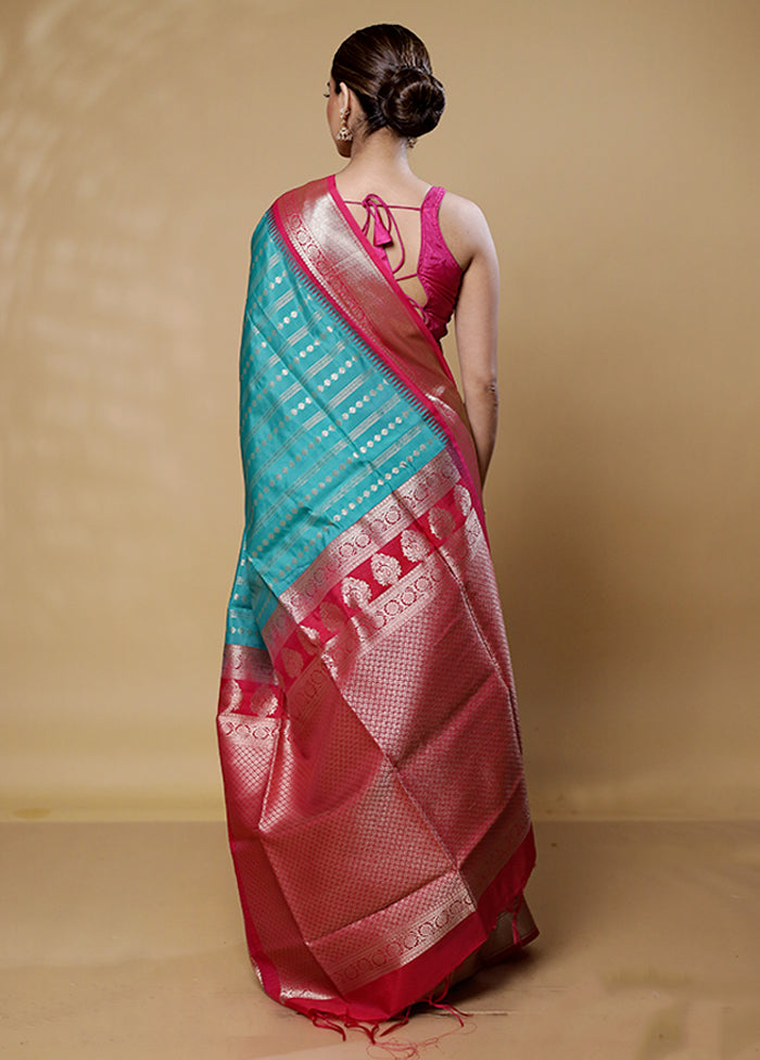 Green Kanjivaram Silk Saree With Blouse Piece