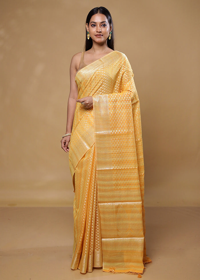 Yellow Cotton Saree With Blouse Piece