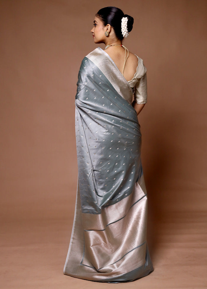 Grey Katan Silk Saree With Blouse Piece