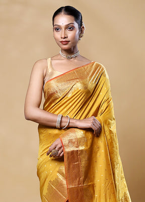 Yellow Handloom Kanjivaram Pure Silk Saree With Blouse Piece