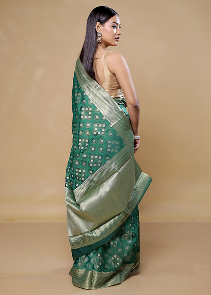 Green Cotton Saree With Blouse Piece