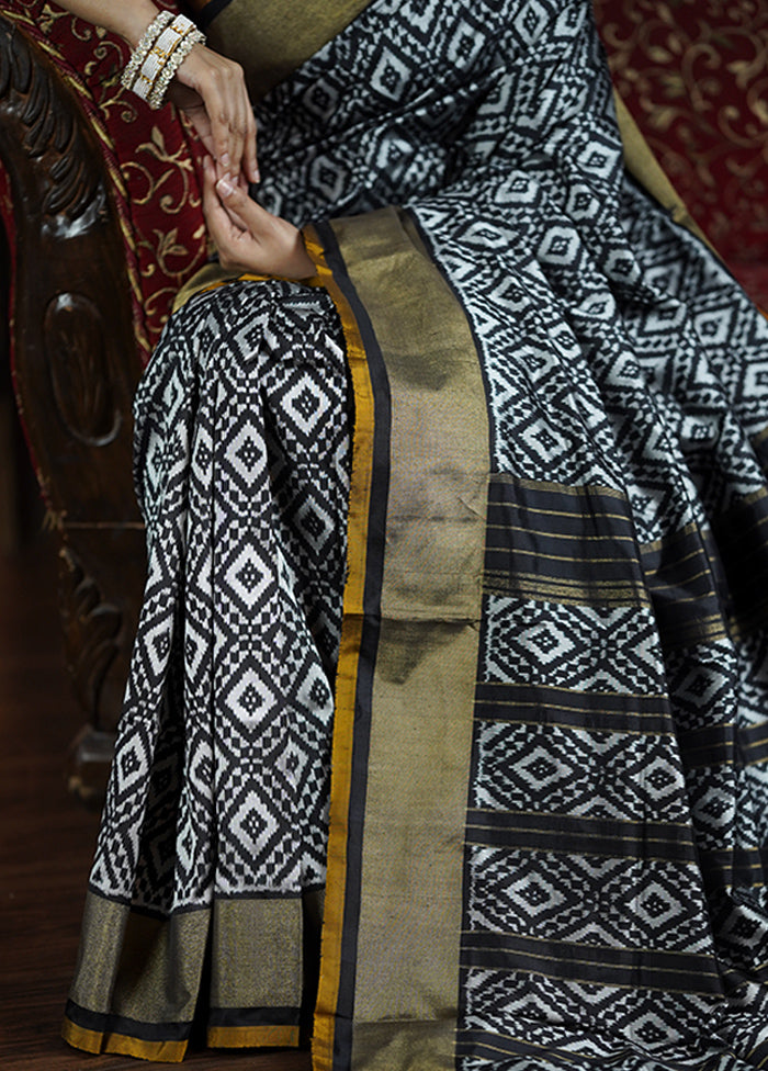 Grey Handloom Ikkat Pure Silk Saree With Blouse Piece