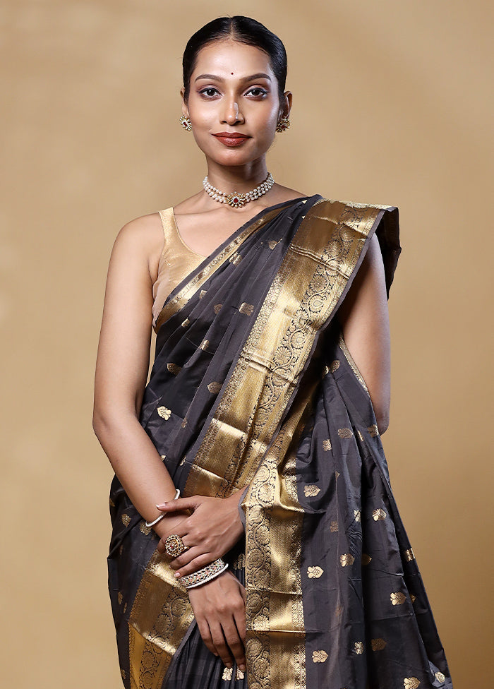 Grey Kanjivaram Silk Saree With Blouse Piece