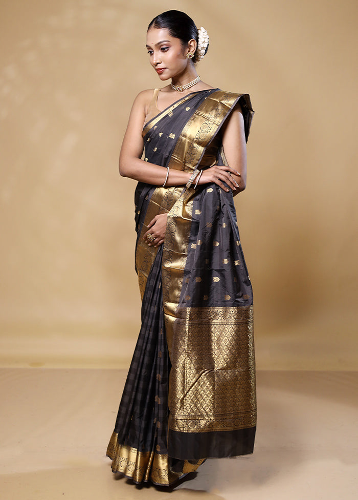 Grey Kanjivaram Silk Saree With Blouse Piece