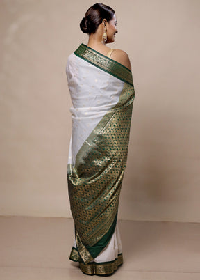 White Kanjivaram Silk Saree With Blouse Piece