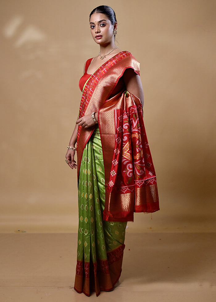 Green Dupion Silk Saree With Blouse Piece