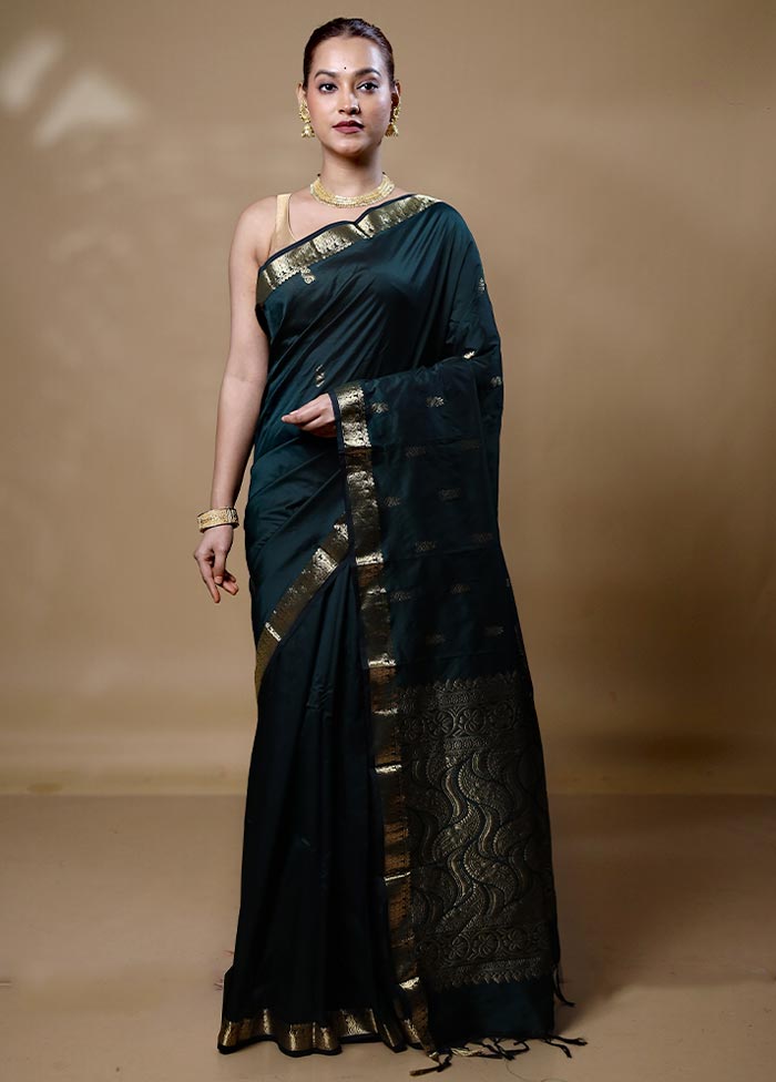 Green Kanjivaram Silk Saree With Blouse Piece