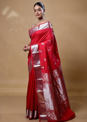 Red Kanjivaram Silk Saree With Blouse Piece