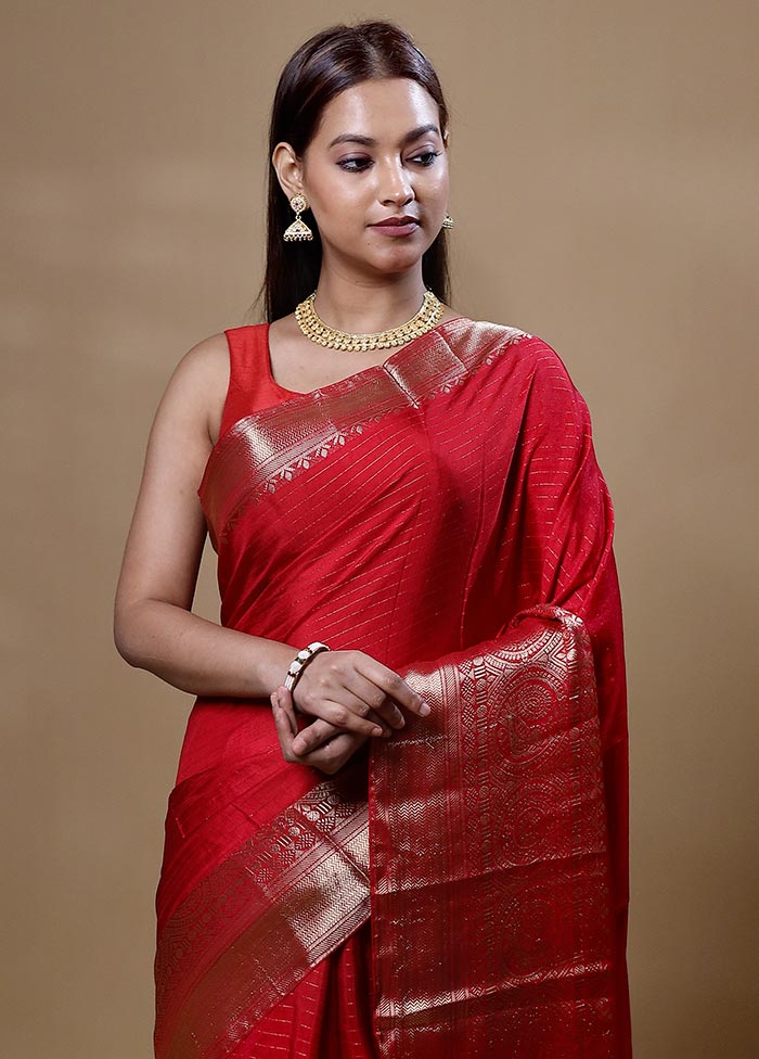 Red Dupion Silk Saree With Blouse Piece