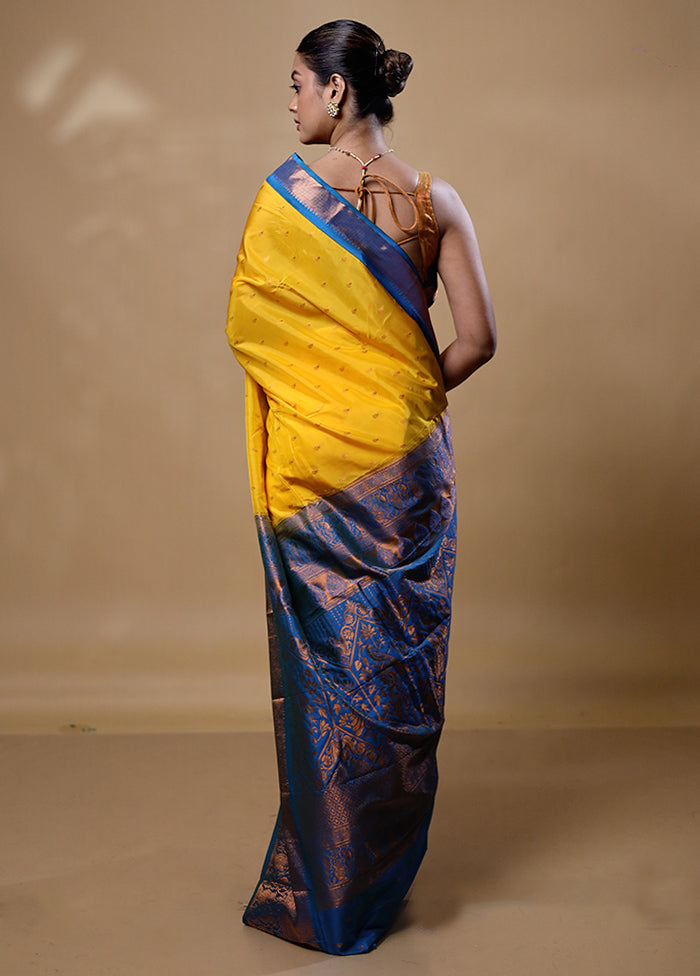 Yellow Kanjivaram Silk Saree With Blouse Piece