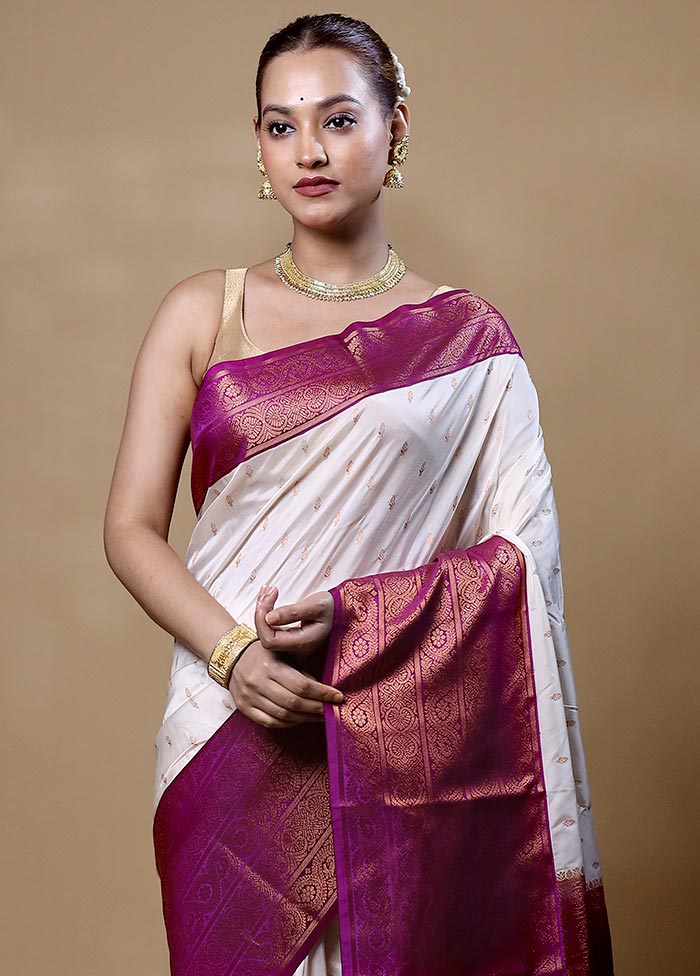 White Kanjivaram Silk Saree With Blouse Piece