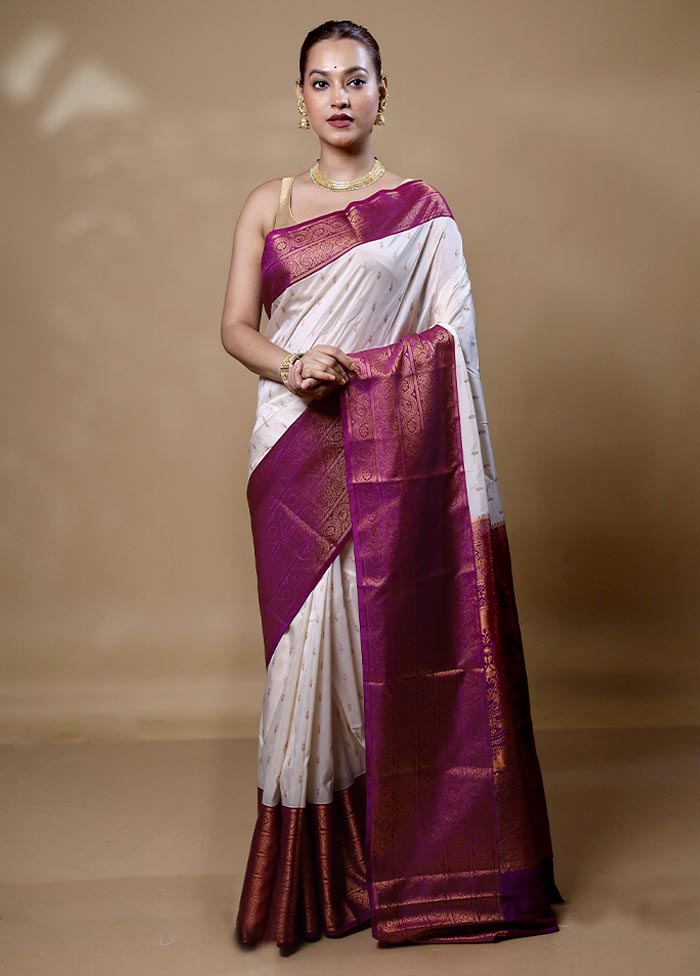 White Kanjivaram Silk Saree With Blouse Piece