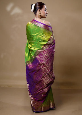 Green Handloom Kanjivaram Pure Silk Saree With Blouse Piece